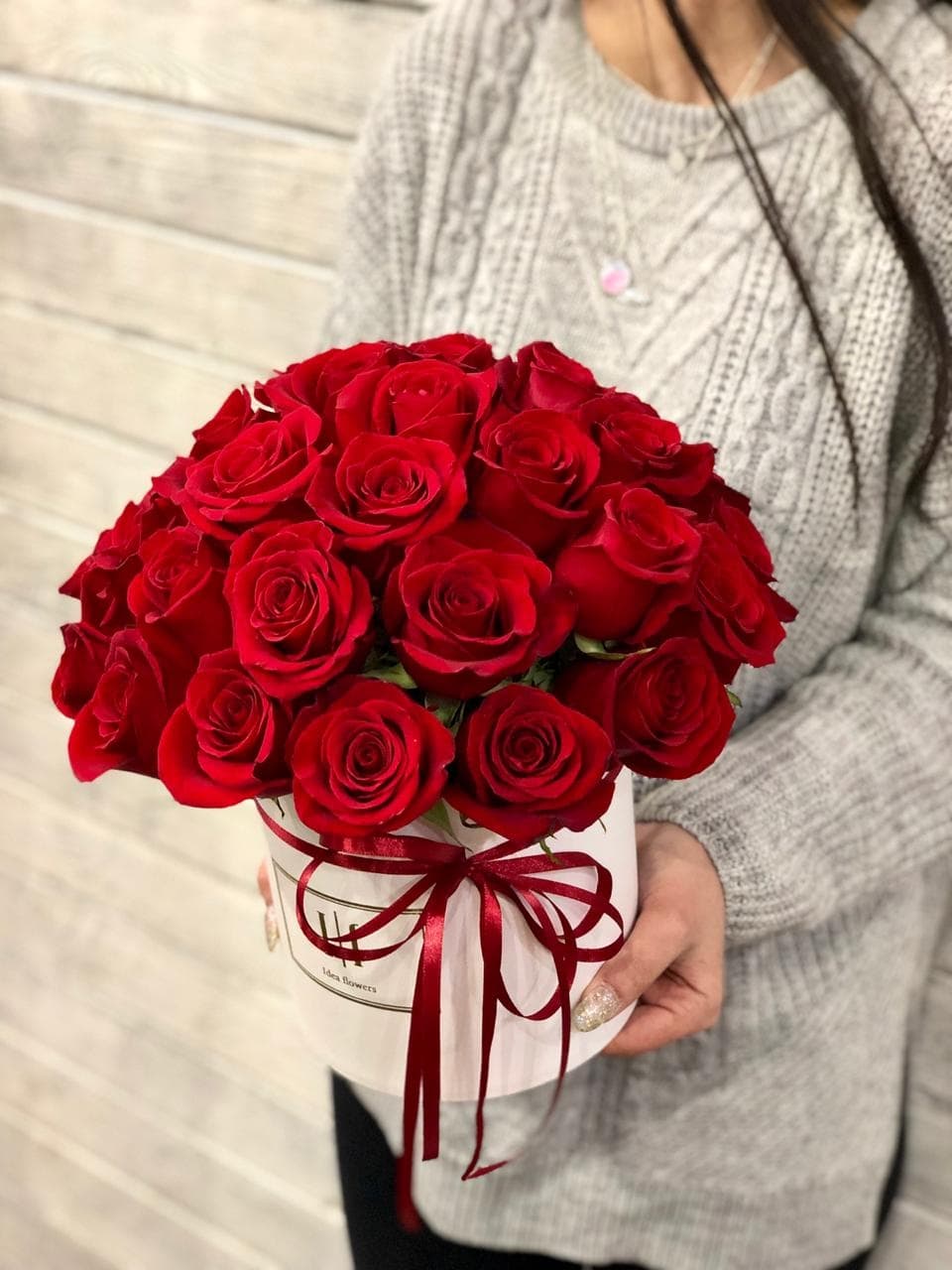 33 Розы в шляпной коробке (цветы на выбор)