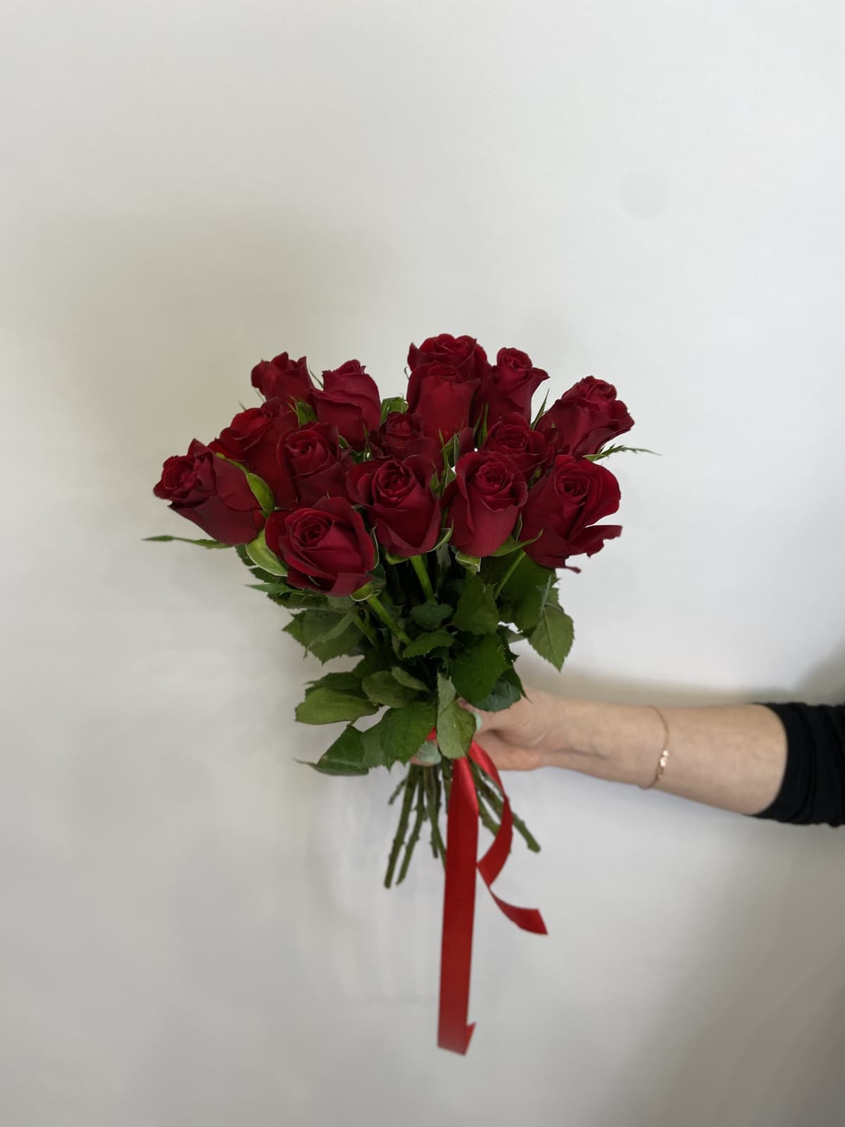 Любимый букет 15 шт Розы КРАСНЫЕ Кения 35-40см