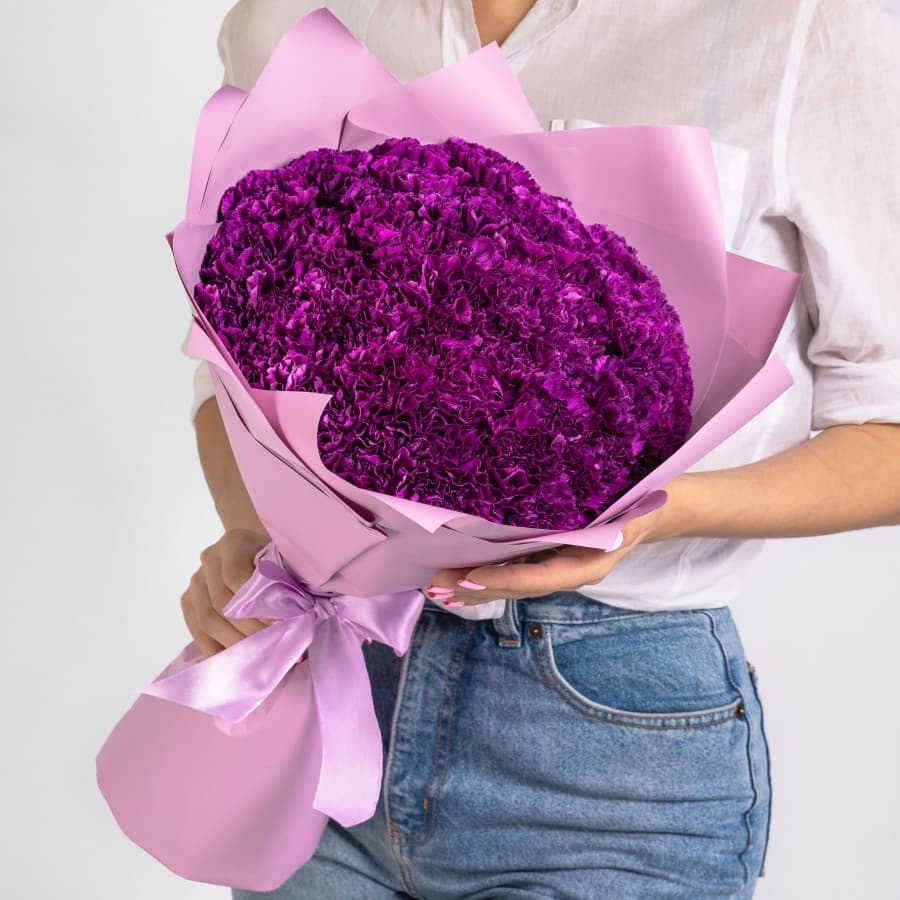 Оригинальный букет 51 диантус в матовой бумаге