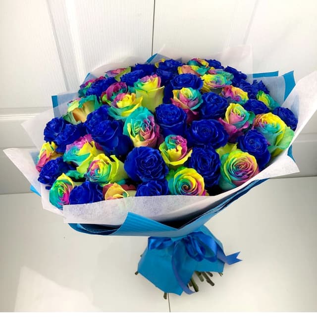 Шикарный букет 51 роза (синяя, радужная) Шикарный букет 51 роза (синяя, радужная)
