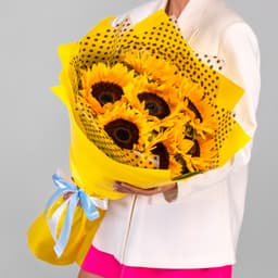 Букет 7 Подсолнухов в матовой бумаге