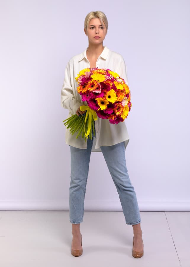 Красивый букет 75 Гербер Микс