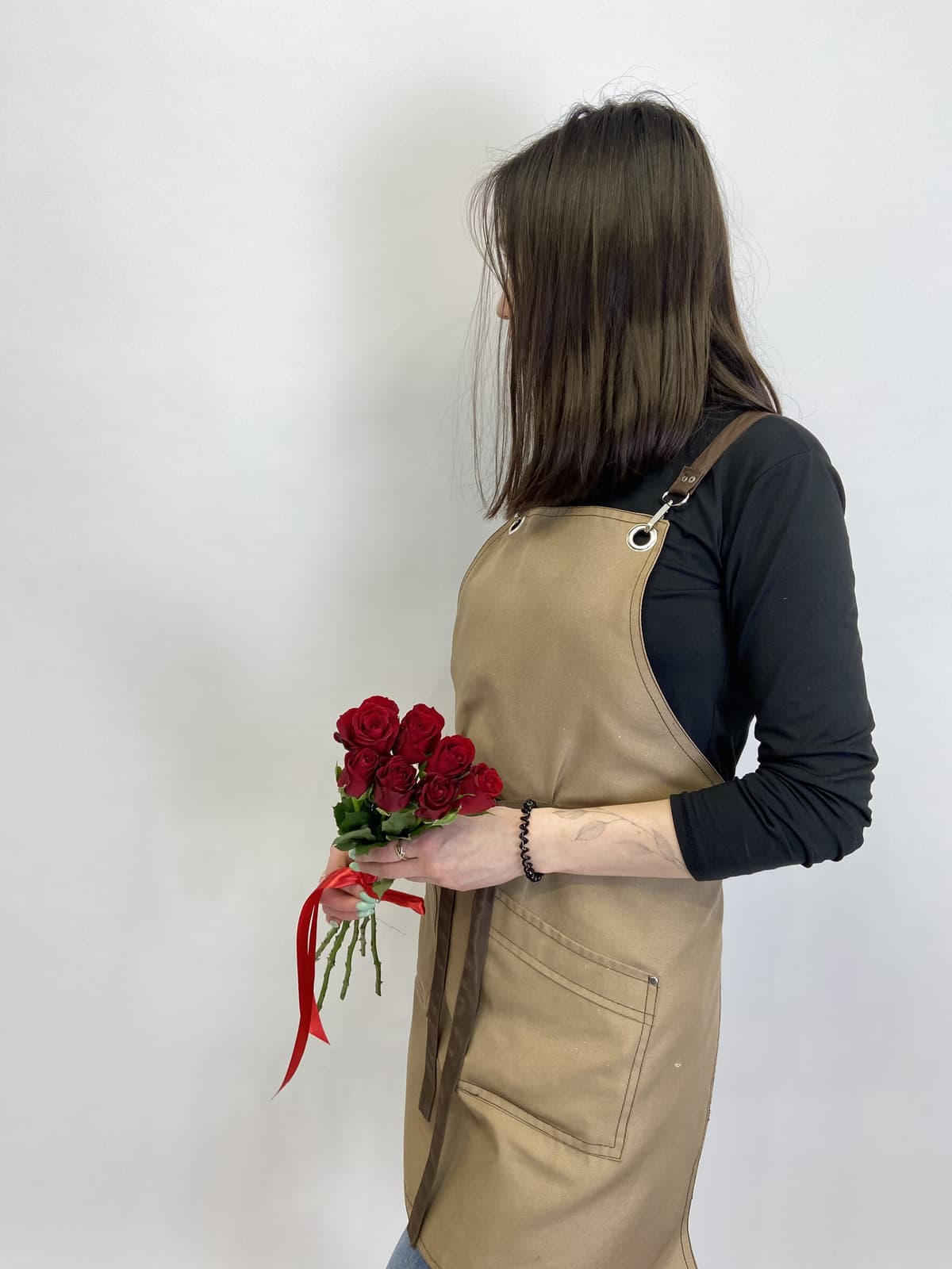 Дизайнерский букет 7шт КРАСНЫЕ Розы Кения 35-40см