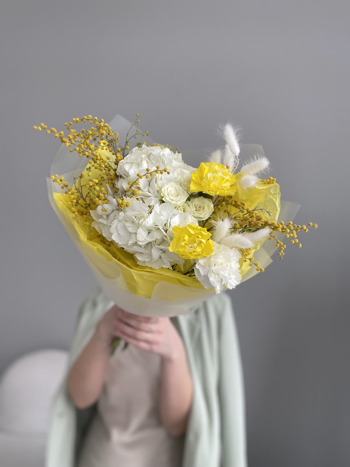 Букет "Гортензия с Мимозой"