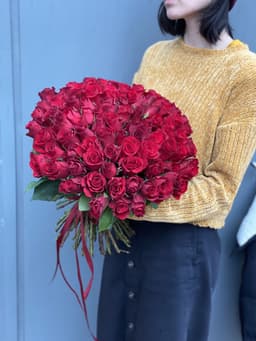 Классический букет из 101 красной розы Кения 35-40 см