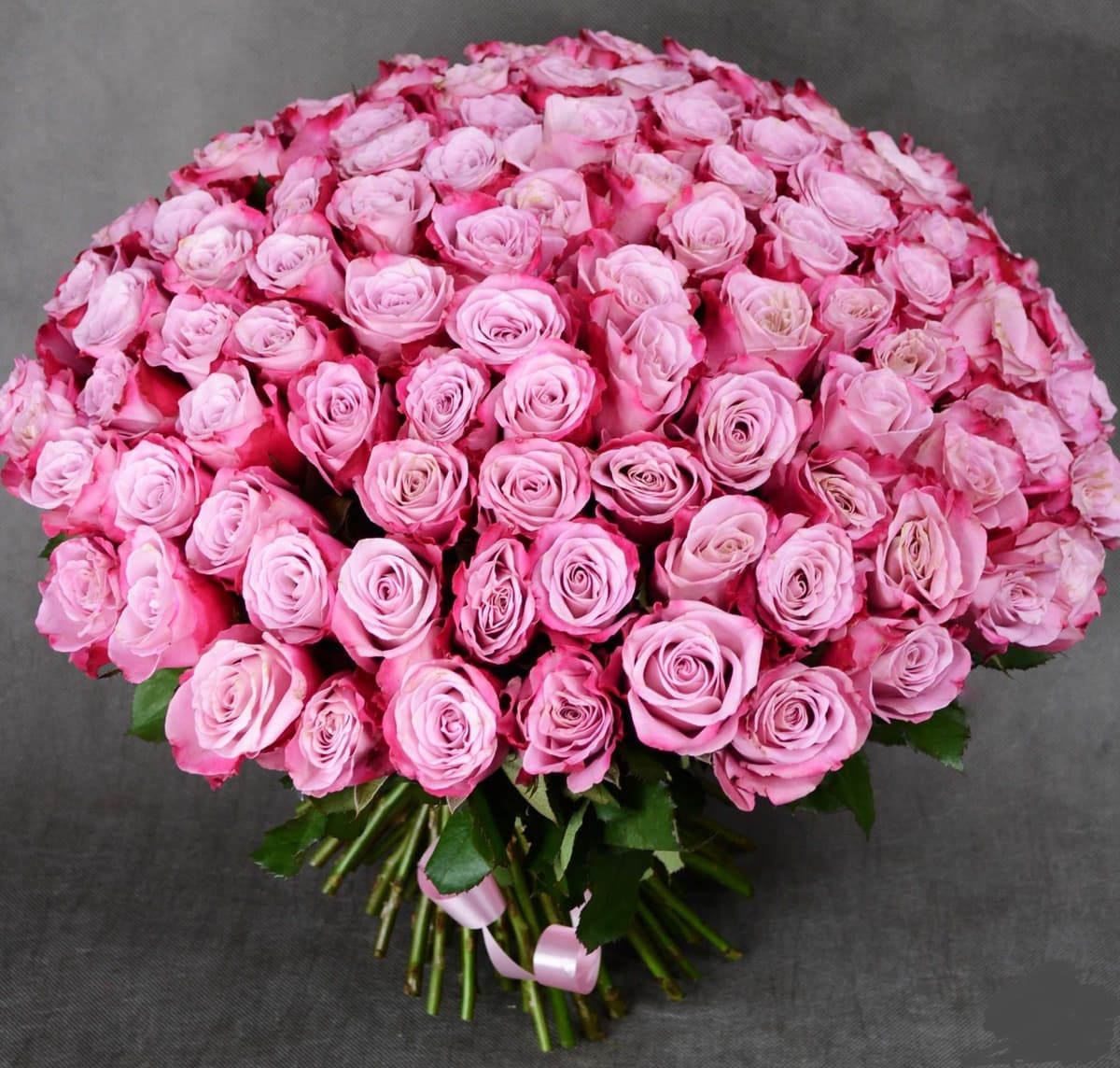 Букет из 101 сиреневой Розы Эквадор 70 см