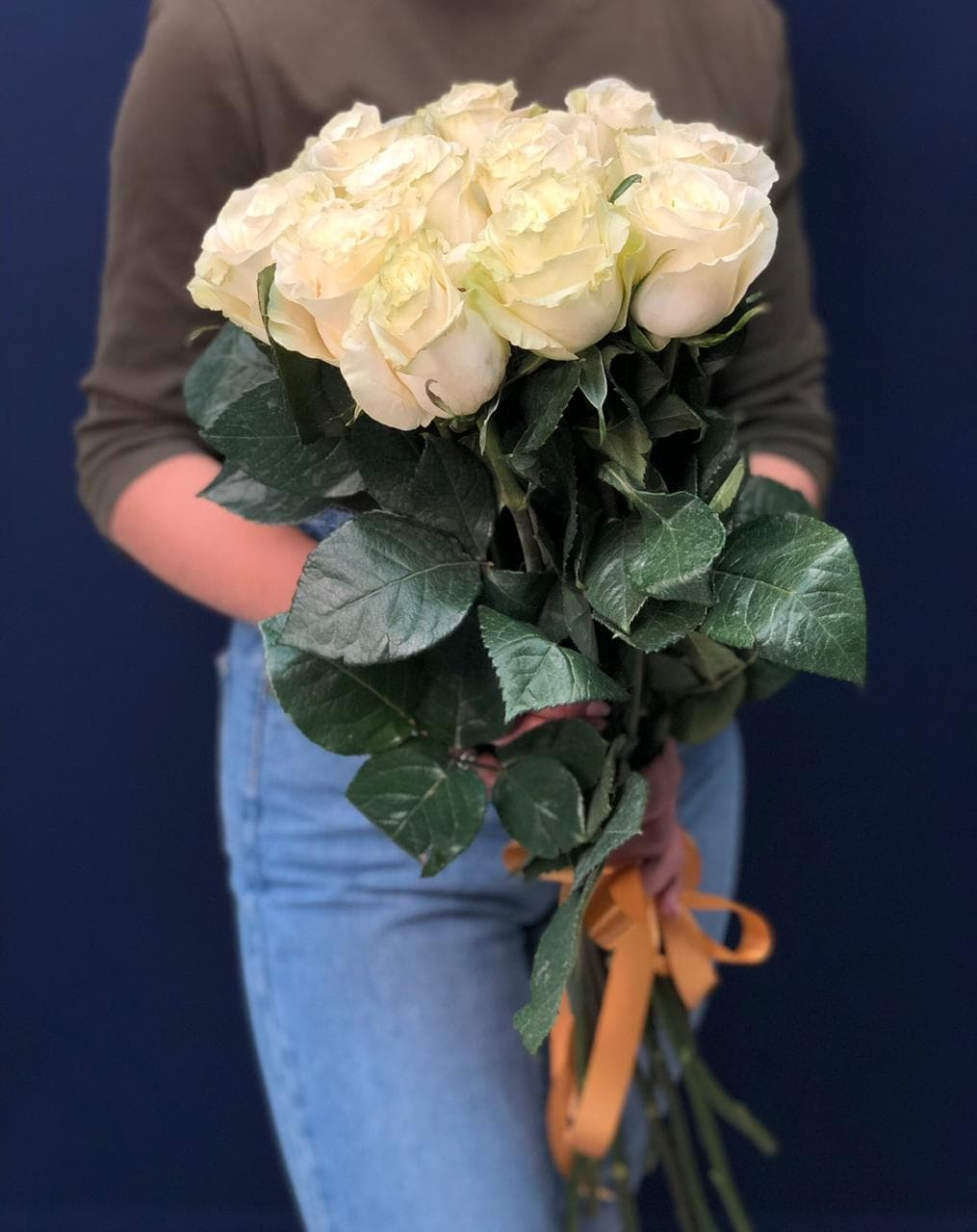 Букет из 11 белых роз Эквадор 70 см