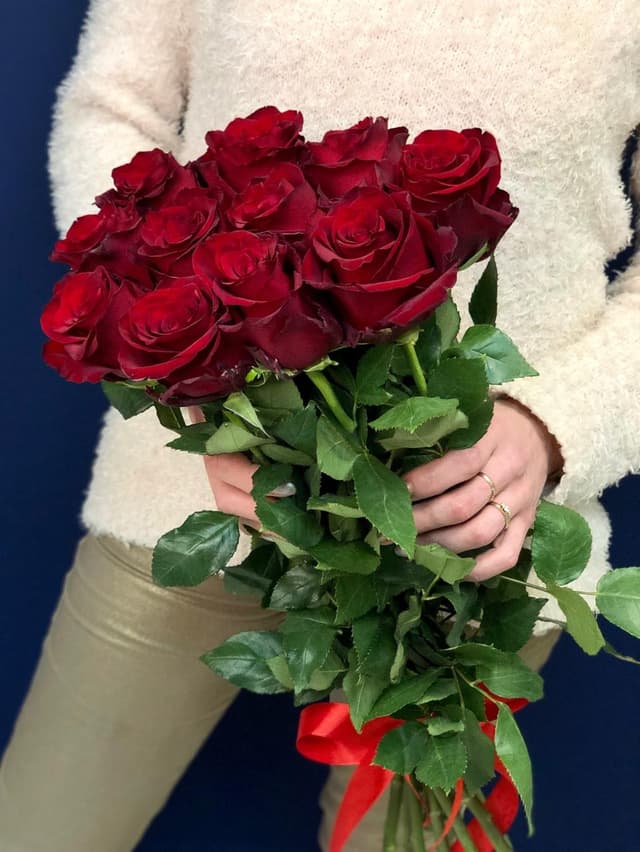 Популярный букет из 11 красных роз Эквадор 80 см Популярный букет из 11 красных роз Эквадор 80 см