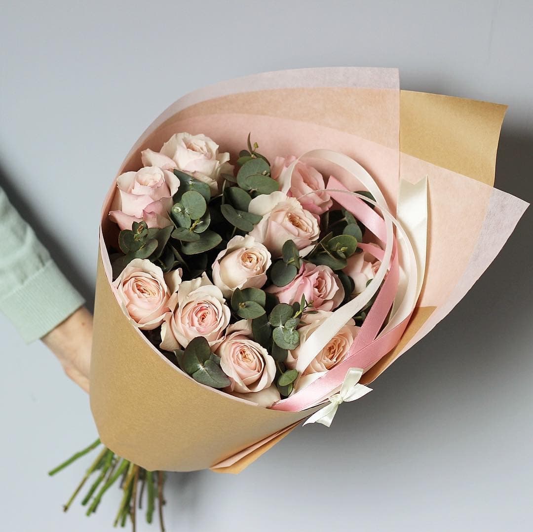 Любимый букет из 11 розовых роз Эквадор в фирменном оформлении 60 см