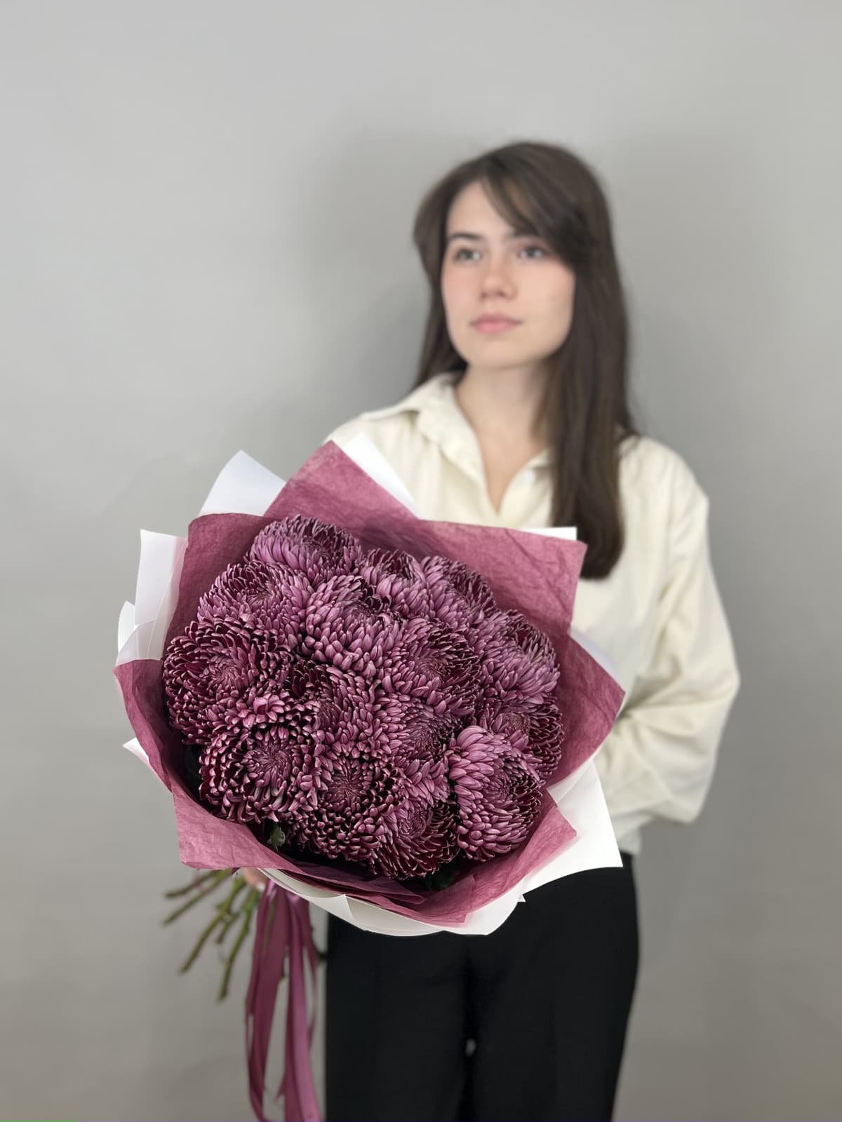 Букет из 15 фиолетовых хризантем Bigoudi