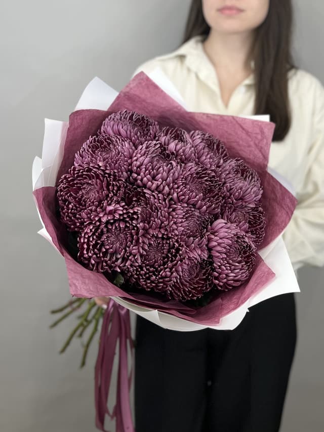 Букет из 15 фиолетовых хризантем Bigoudi Букет из 15 фиолетовых хризантем Bigoudi