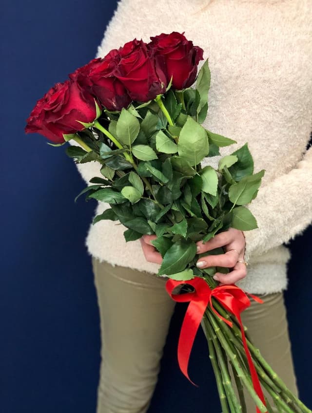 Букет из 15 красных Роз Эквадор 80 см Букет из 15 красных Роз Эквадор 80 см