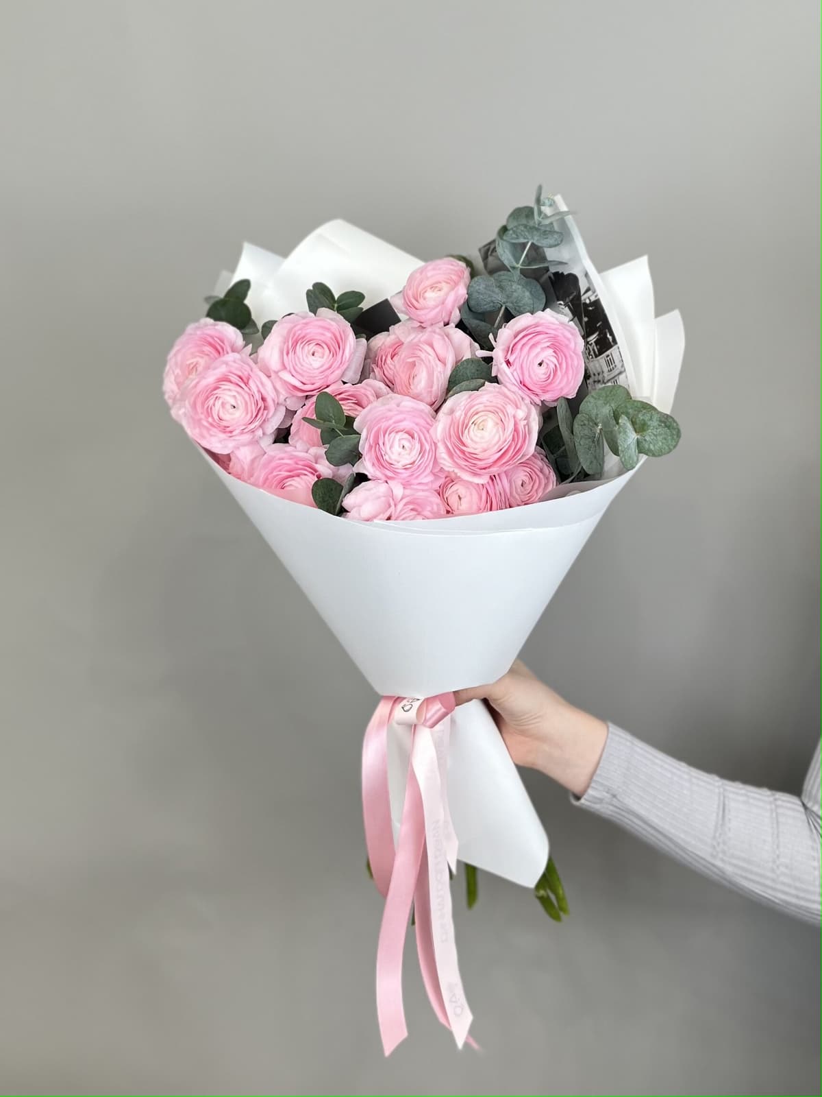 Букет из 15 ранункулюсов "Леди"