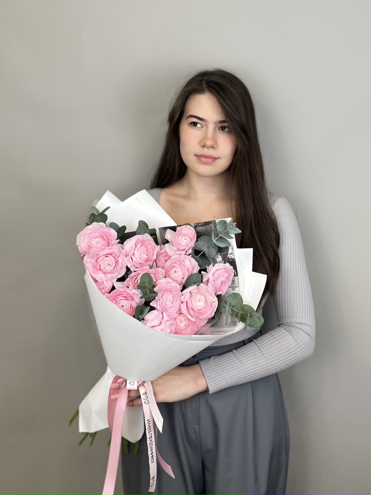 Букет из 15 ранункулюсов "Леди"