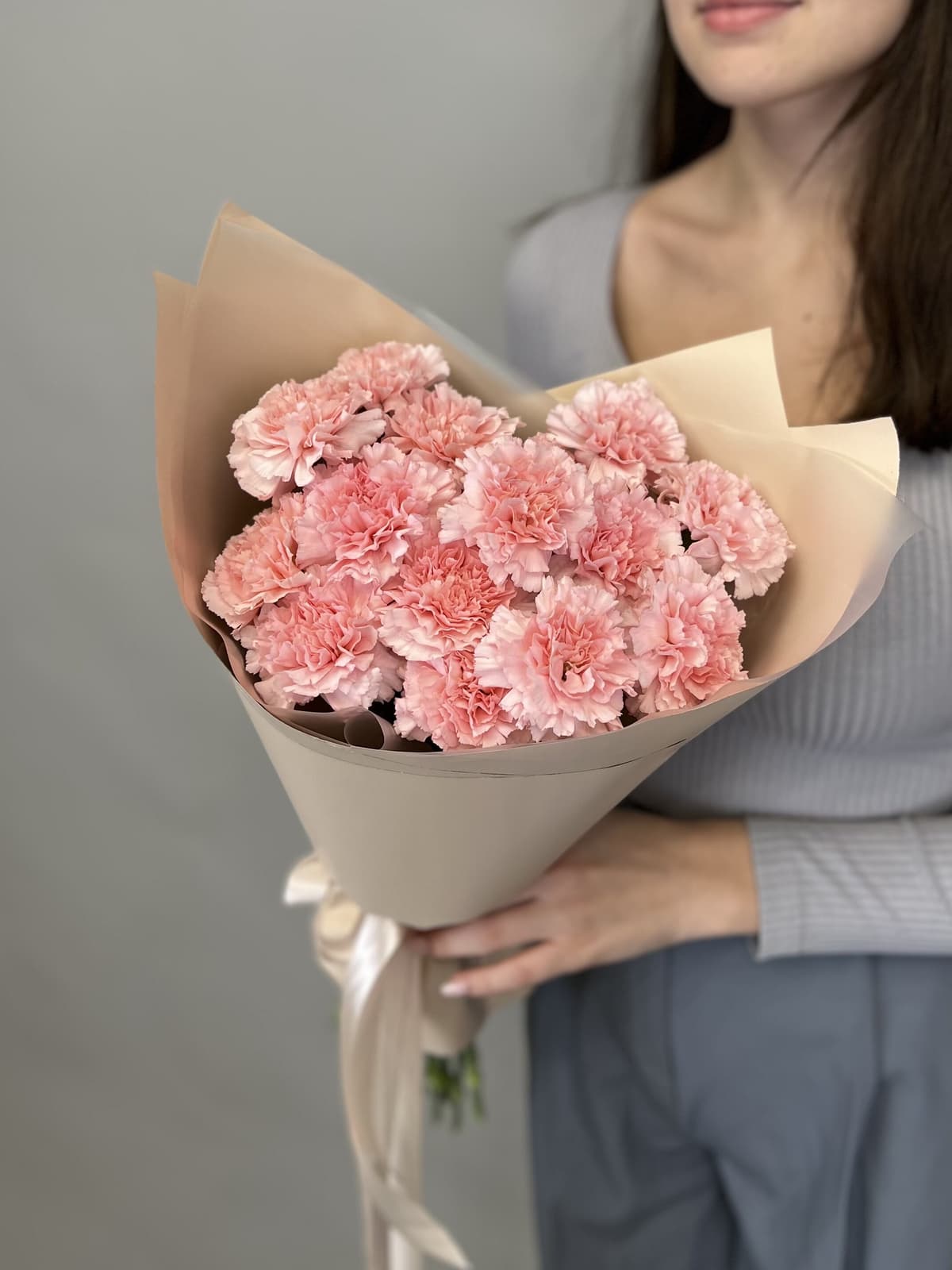 Цветочный букет из 15 розовых диантусов