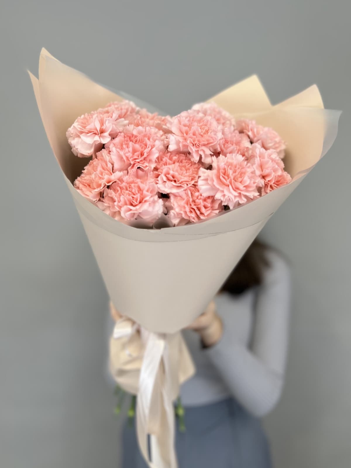 Цветочный букет из 15 розовых диантусов