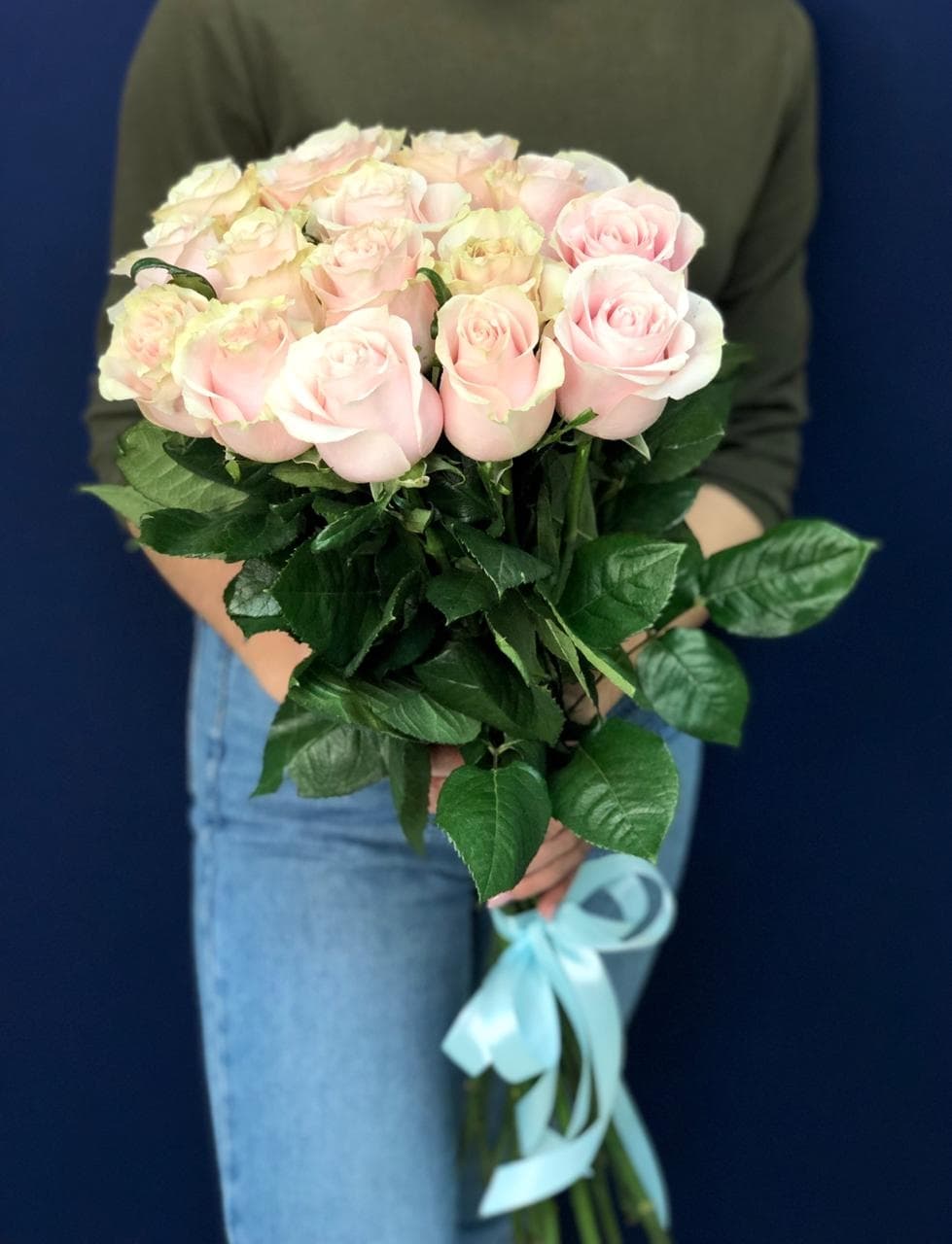 Букет из 15 розовых Роз Эквадор 70 см