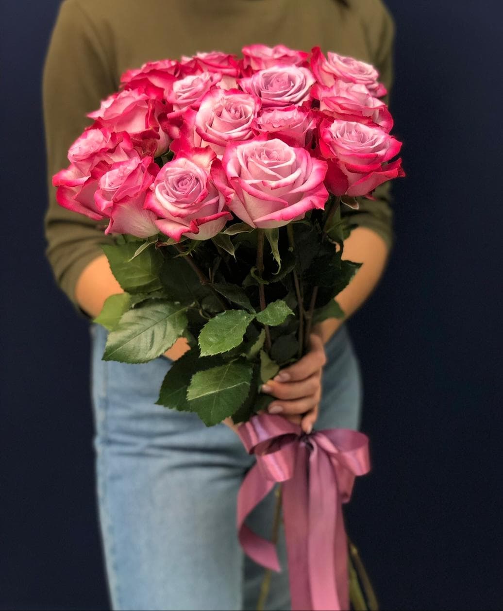 Букет из 15 сиреневых Роз Эквадор 60 см