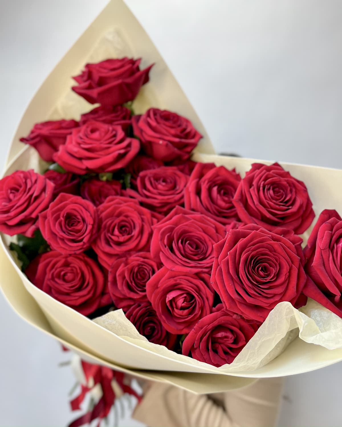 Букет из 25 Красных Роз в Фоамиране