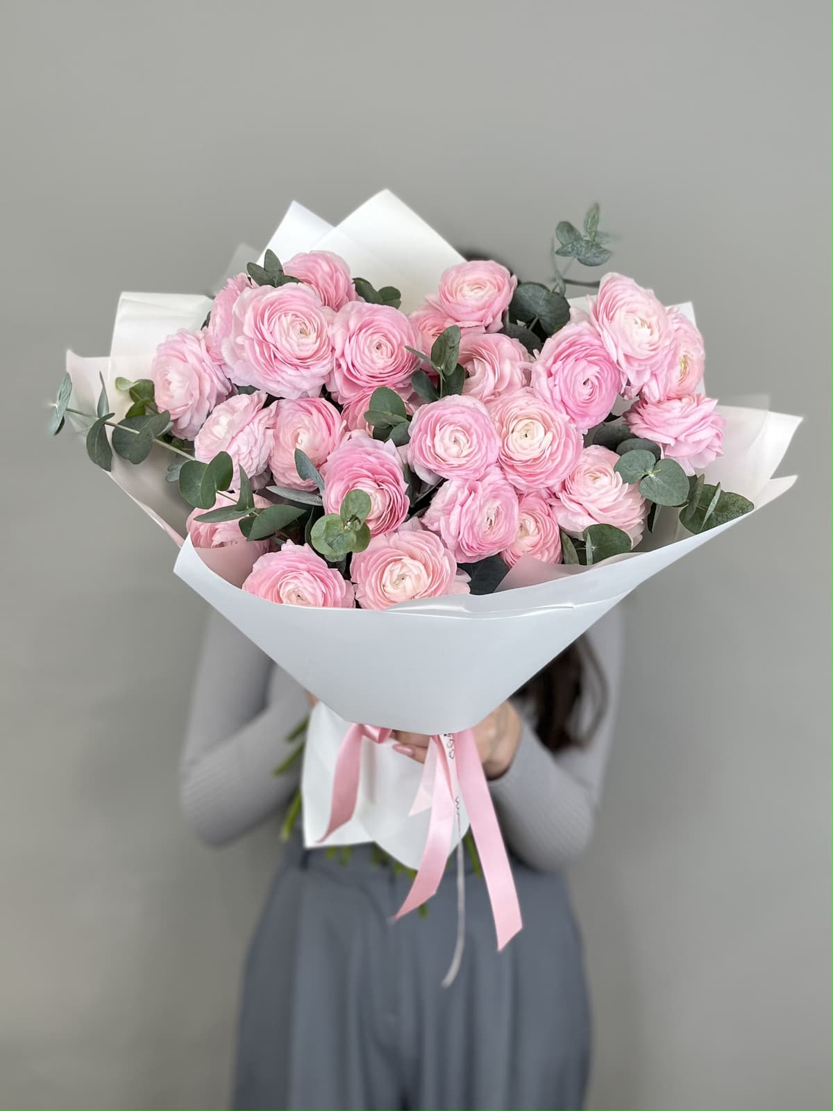 Букет из 25 ранункулюсов "Леди"