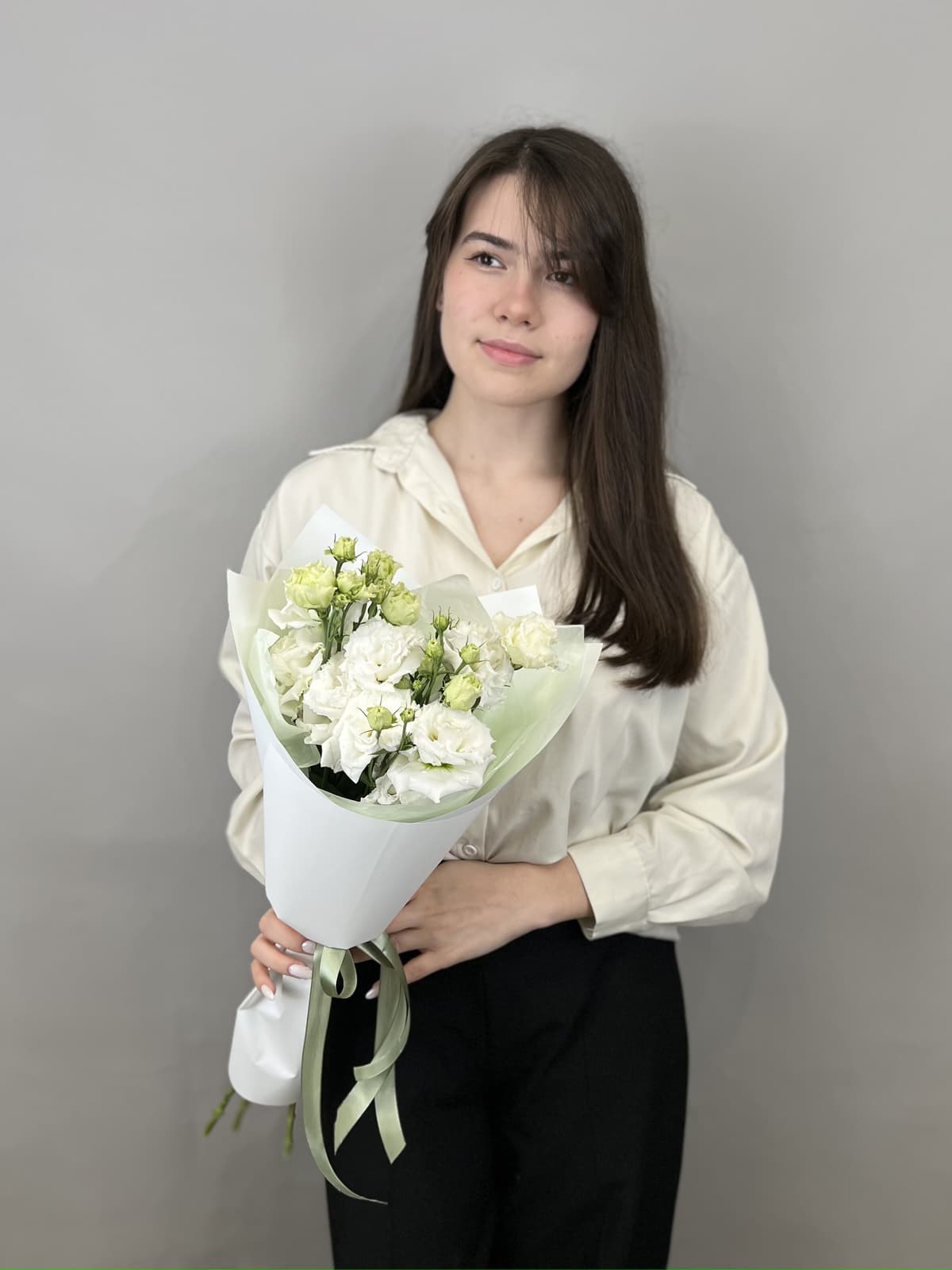 Мини букет из 3 белых эустом