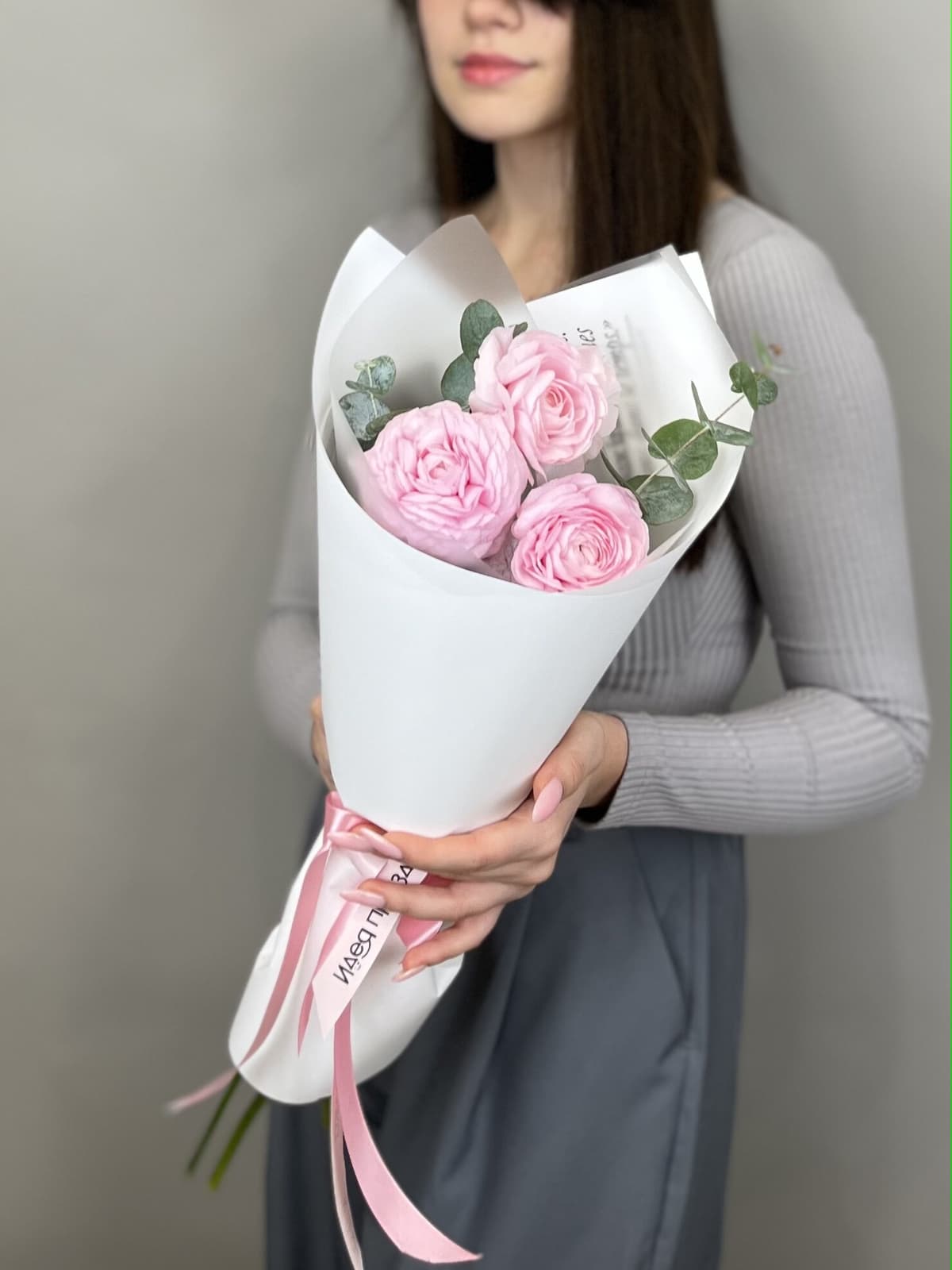 Букет из 3 ранункулюсов "Леди"