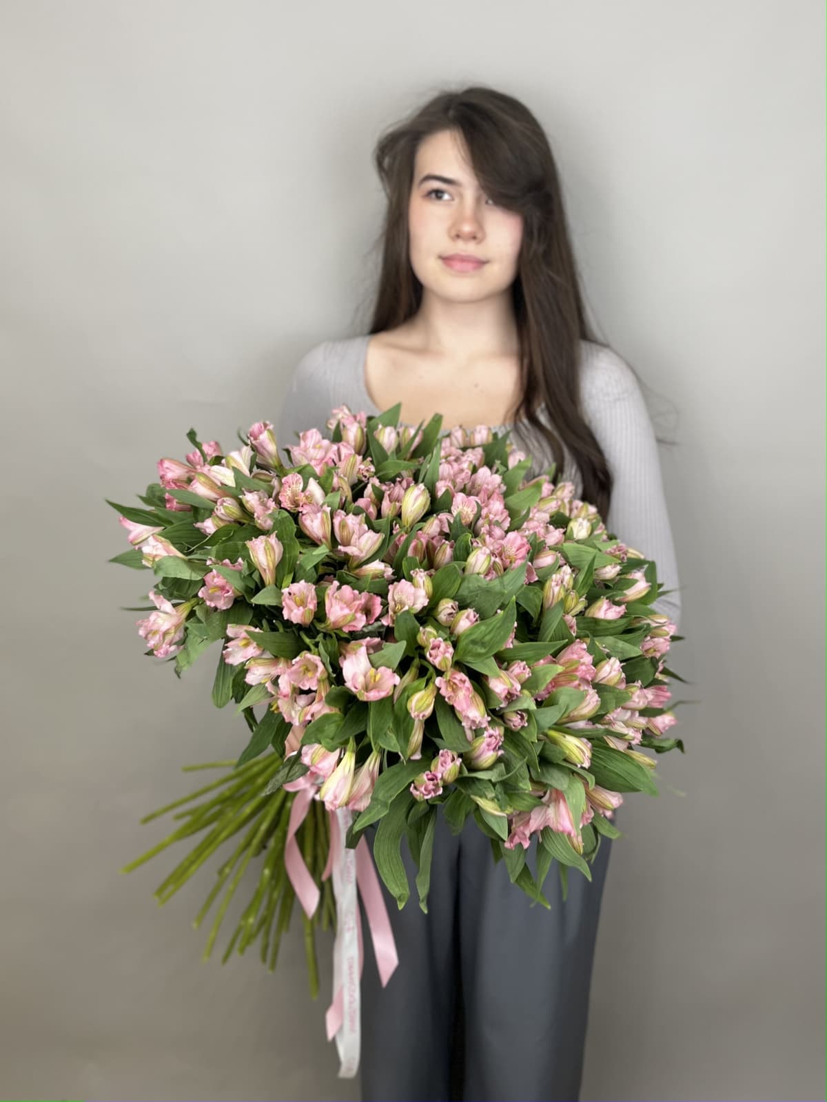 Цветочный букет из 35 альстромерий "Elegance"