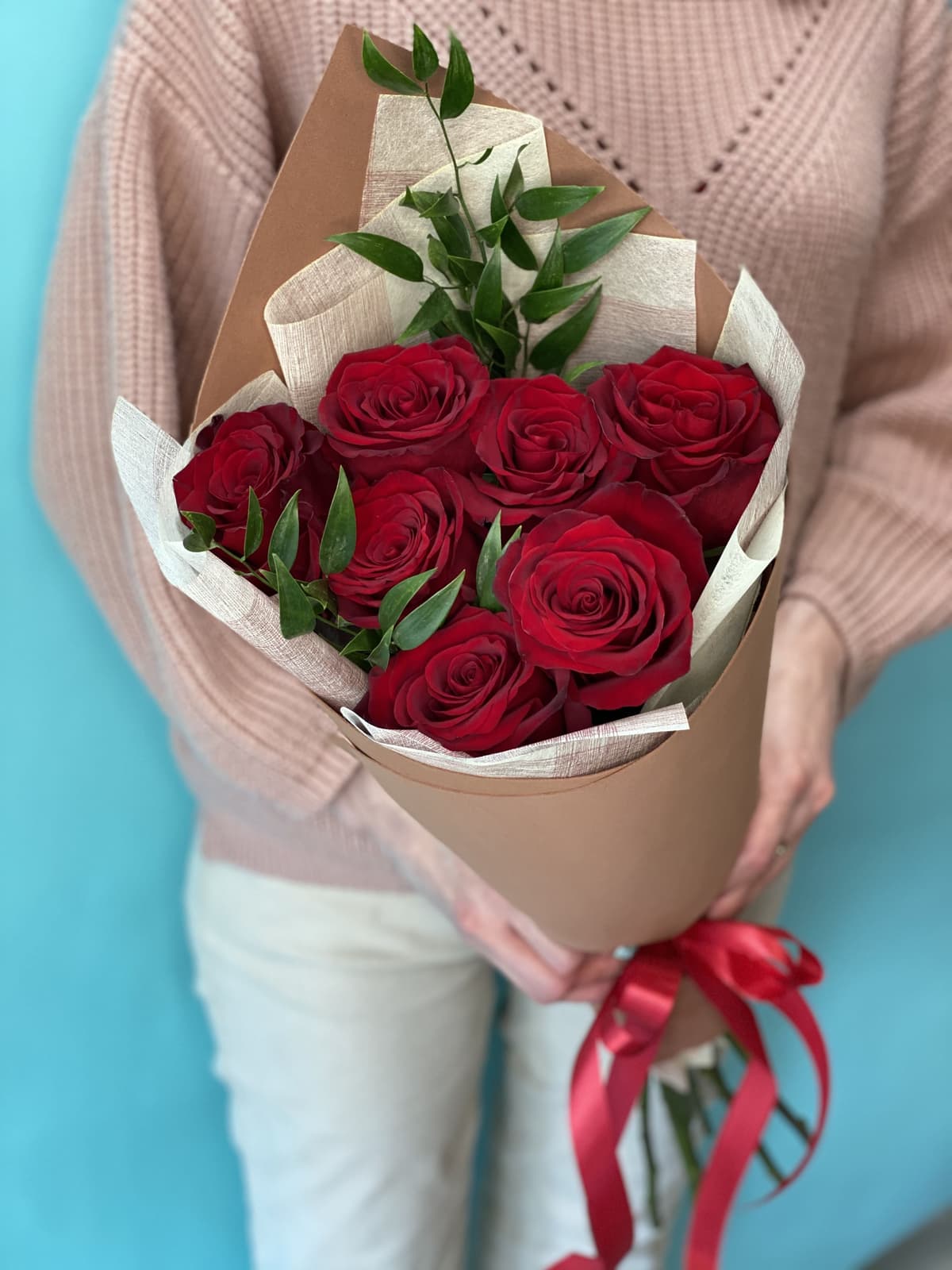 Букет из 7 красных Роз Эквадор в фоамиране 80 см