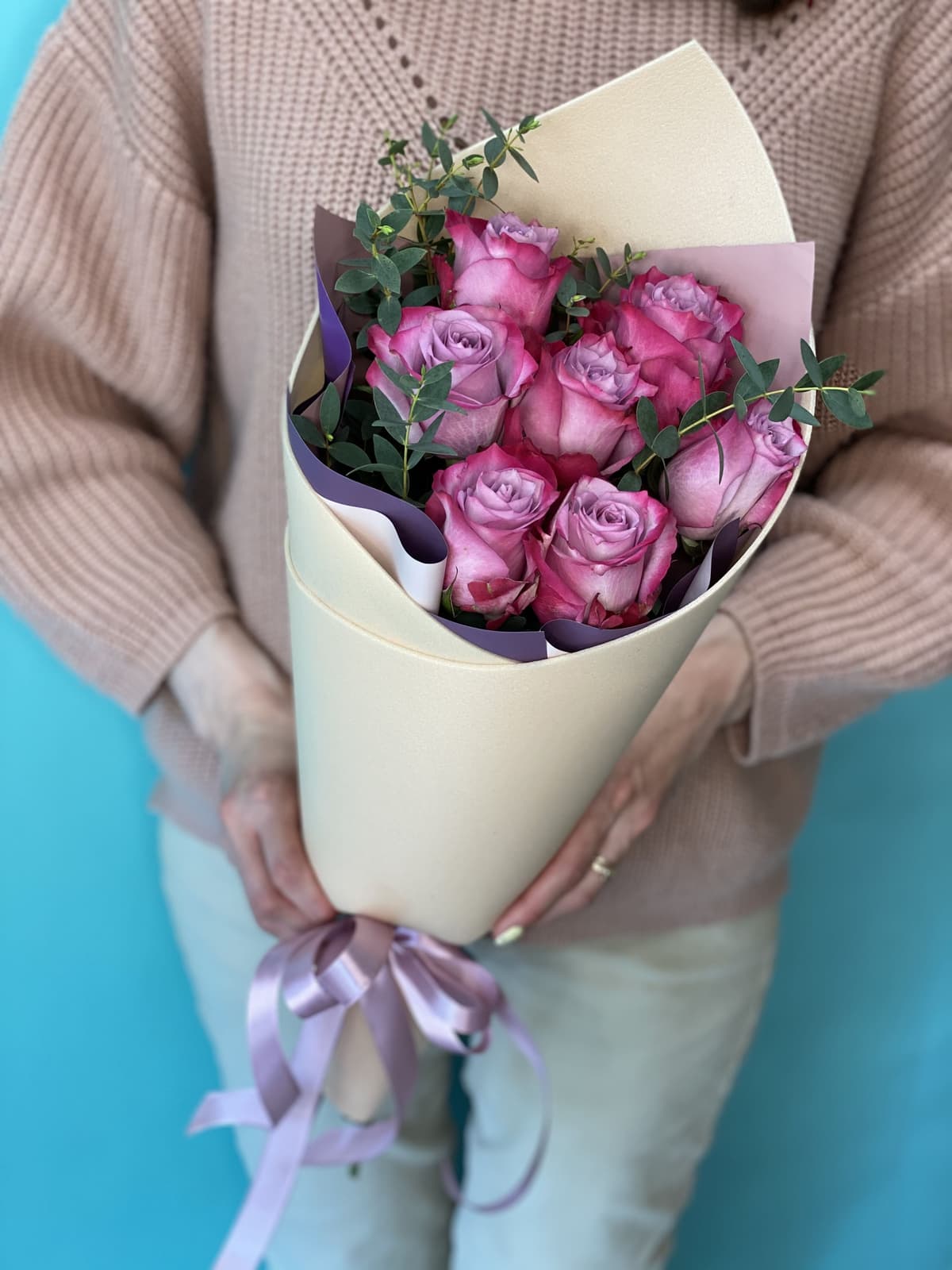 Мини букет из 7 сиреневых Роз Эквадор в фоамиране 70 см