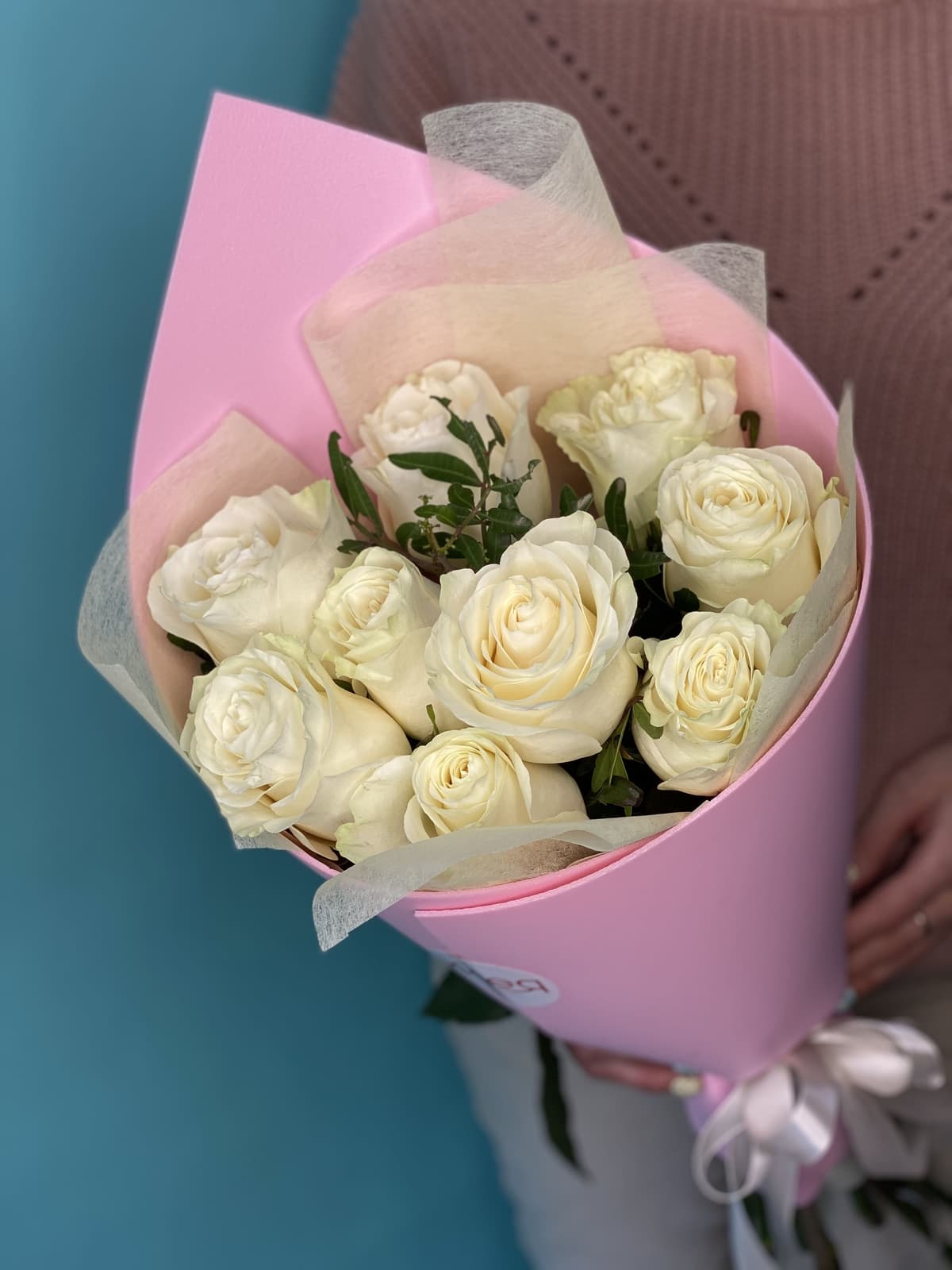 Букет из 9 белых Роз Эквадор в фоамиране 50 см