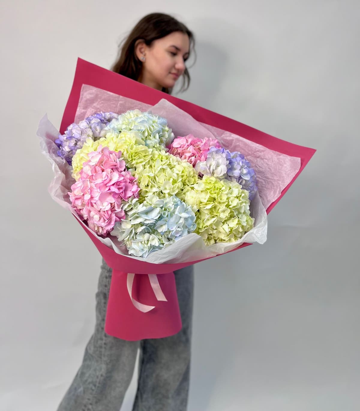 Стильный букет из 9 Гортензий в Фоамиране