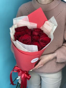 Букет из 9 красных Роз Эквадор в фоамиране 60 см