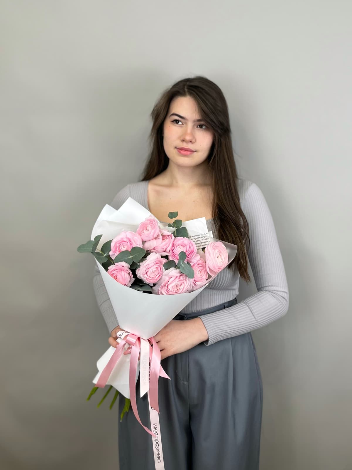 Букет из 9 ранункулюсов "Lady"