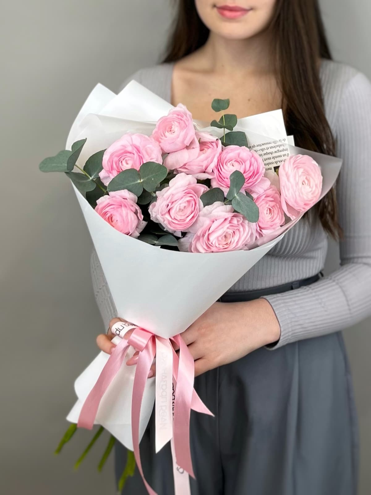 Букет из 9 ранункулюсов "Леди"