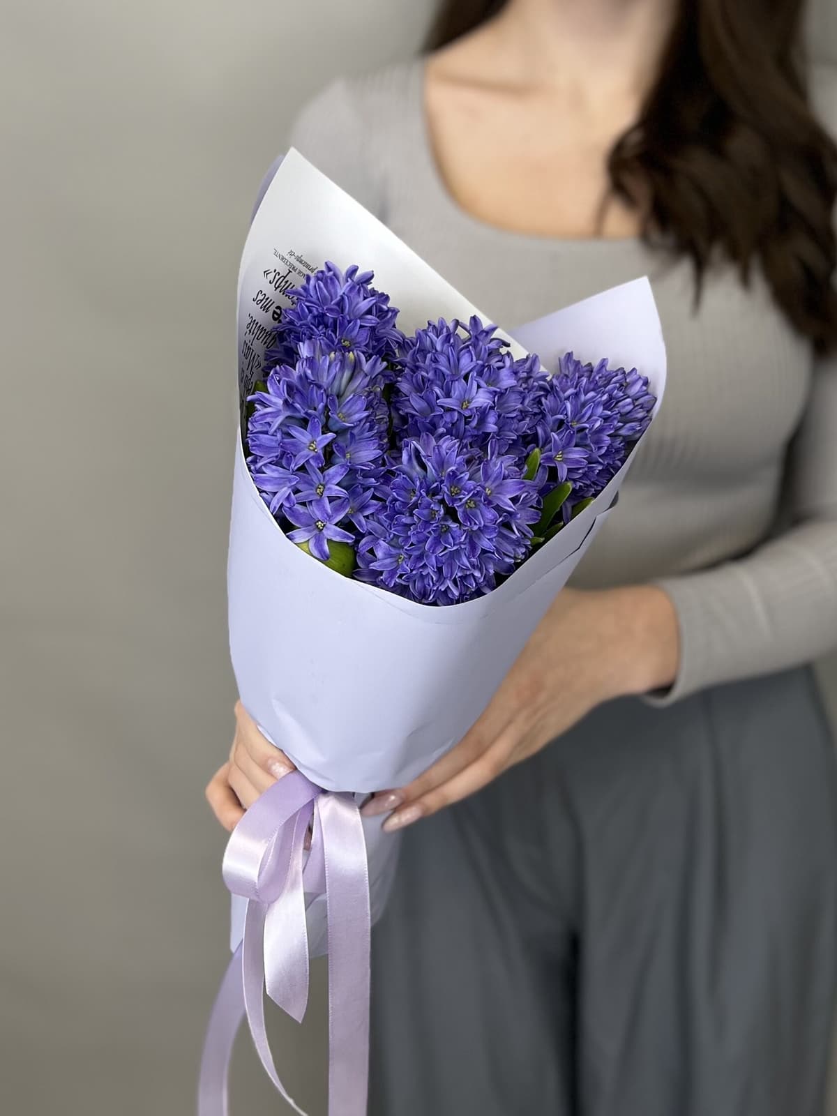 Красивый букет из гиацинтов "Минос" (5)