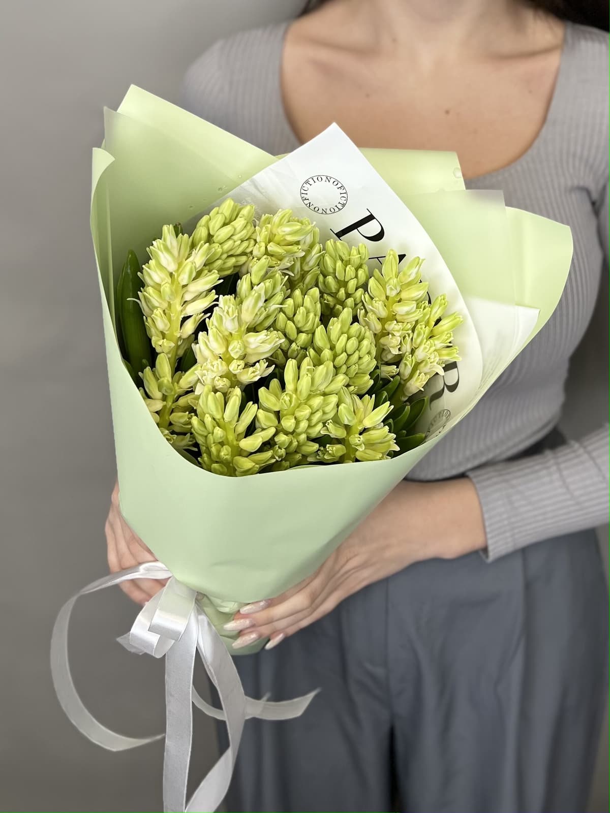 Букет из гиацинтов "Top white" L Революционная