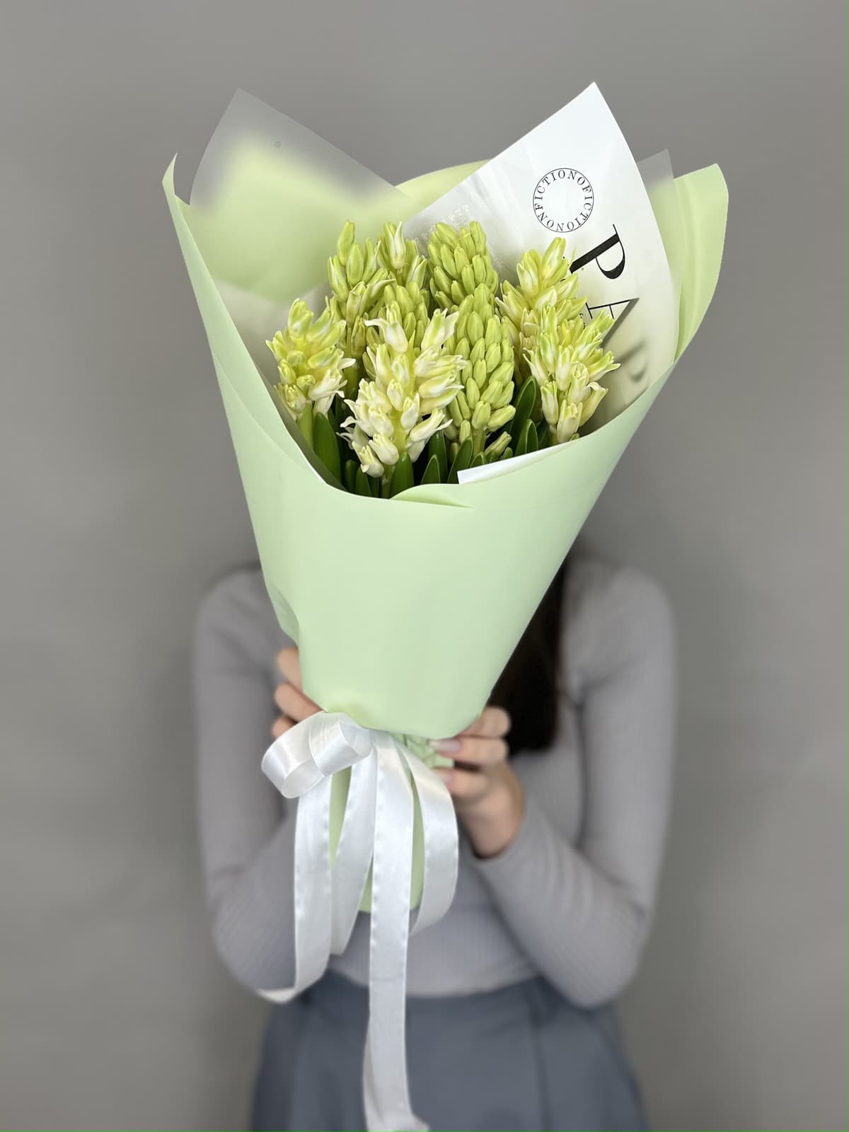 Свежий букет из гиацинтов "Top white" M
