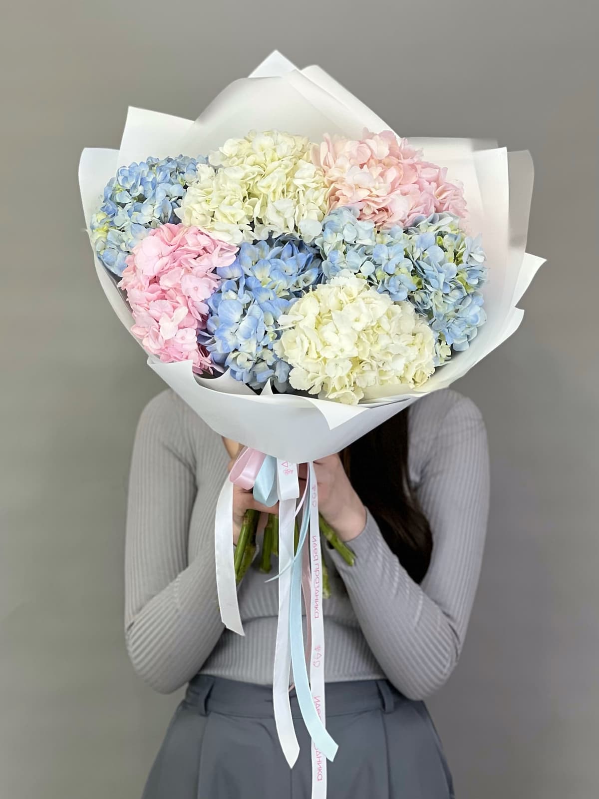 Шикарный букет из гортензии "Карамель" L