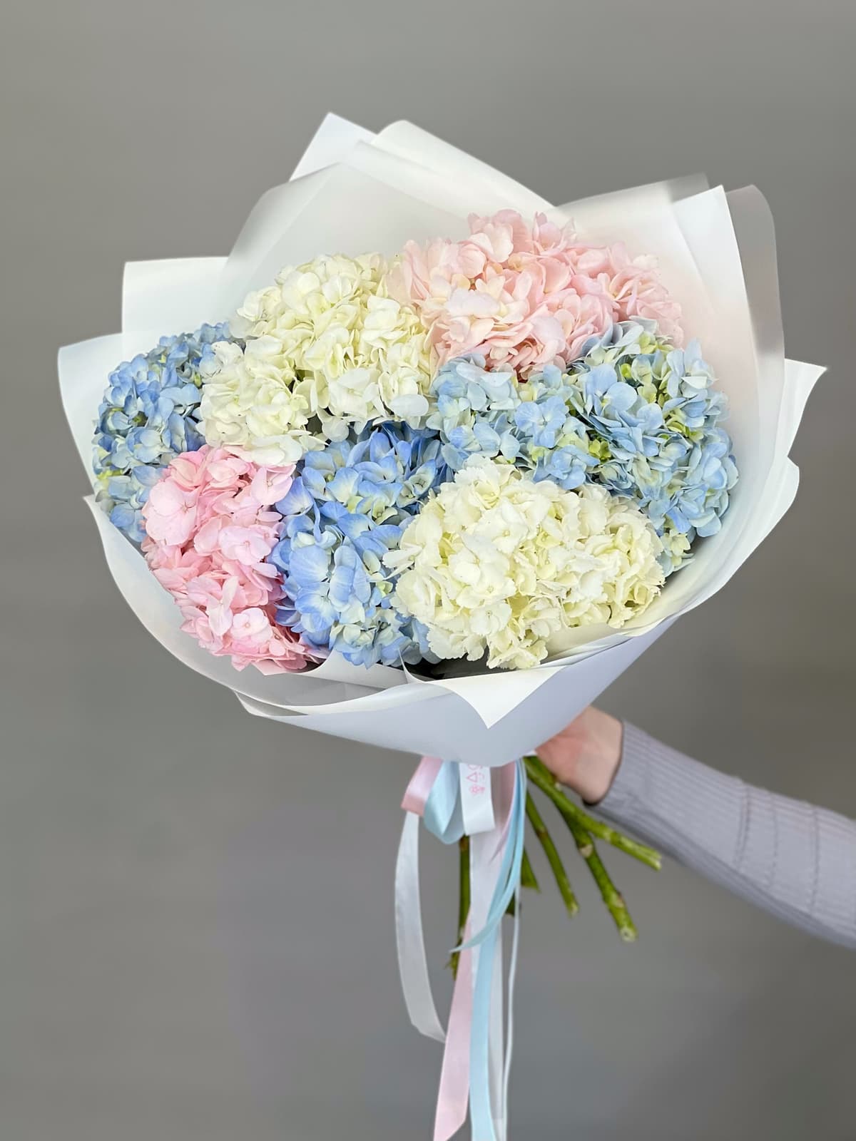 Шикарный букет из гортензии "Карамель" L