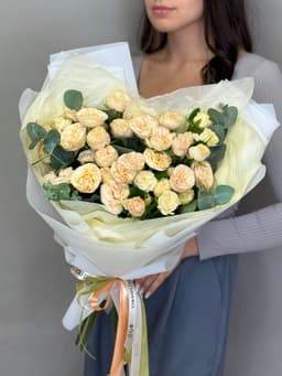 МЕГА АКЦИЯ Букет из кустовых пионовидных роз "Миндаль" M