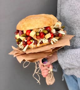 Букет из мяса и овощей "Биг Бургер"