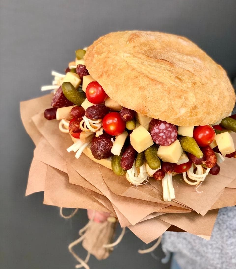 Букет из мяса и овощей "Биг Бургер"