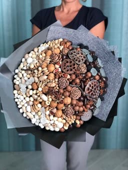 Букет из орехов "Ореховый макси"