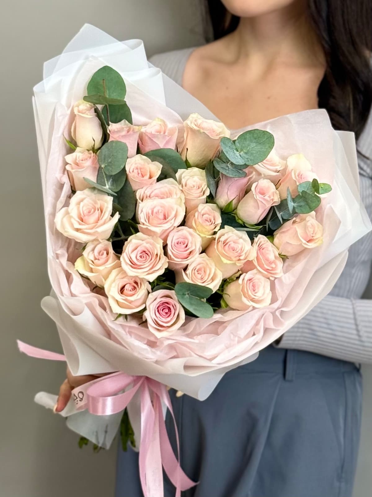 Букет из розовых роз кения "Розовая Афина"(25)