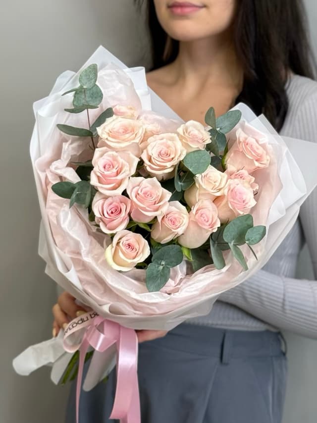 Букет из розовых роз кения "Pink athena" M Букет из розовых роз кения "Pink athena" M