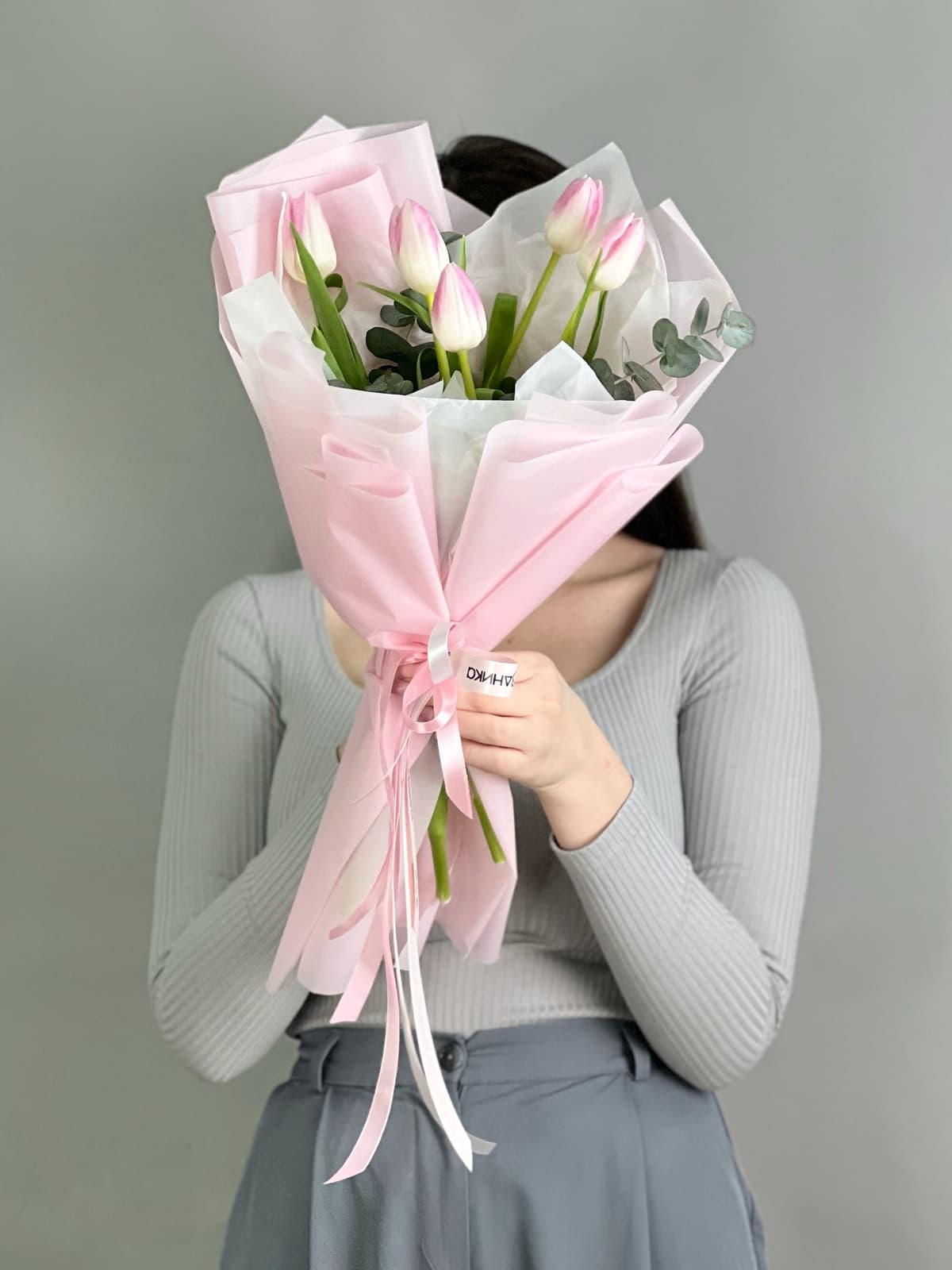 Букет из розовых тюльпанов "Поцелуй весны" (5)