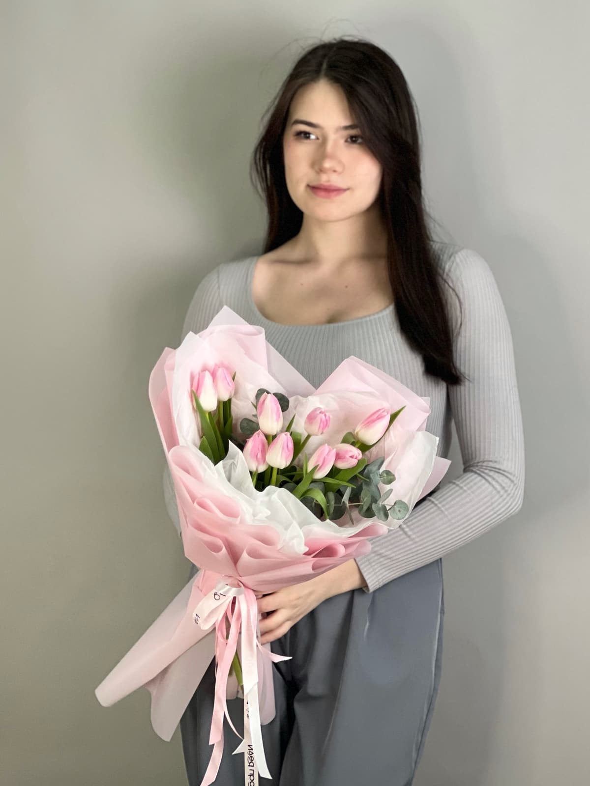 Букет из розовых тюльпанов "Поцелуй весны" (9)