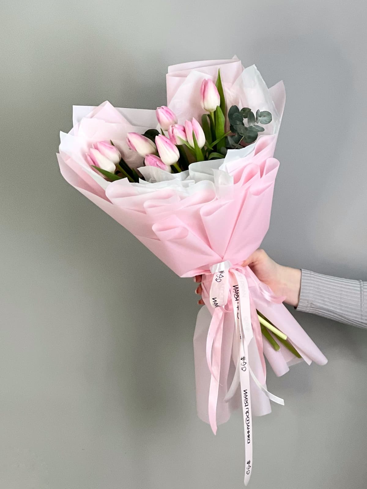 Букет из розовых тюльпанов "Поцелуй весны" (9)