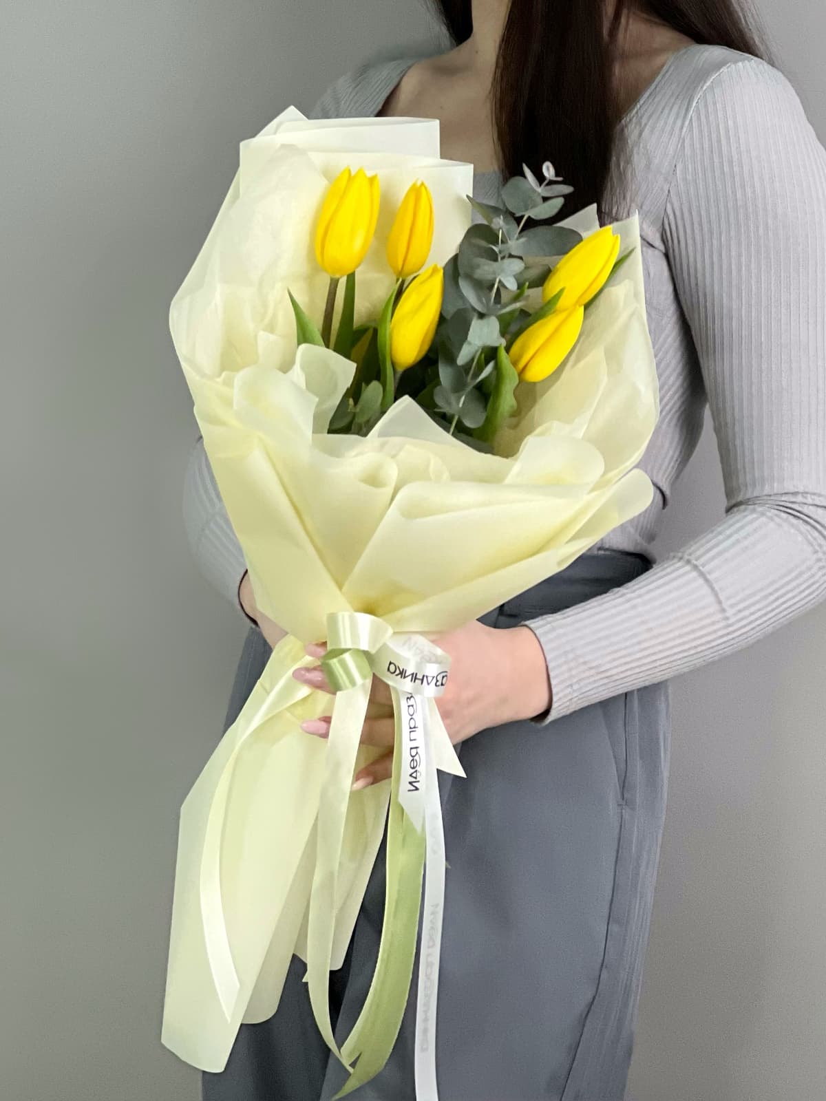 Букет из желтых тюльпанов "Поцелуй весны" (5)