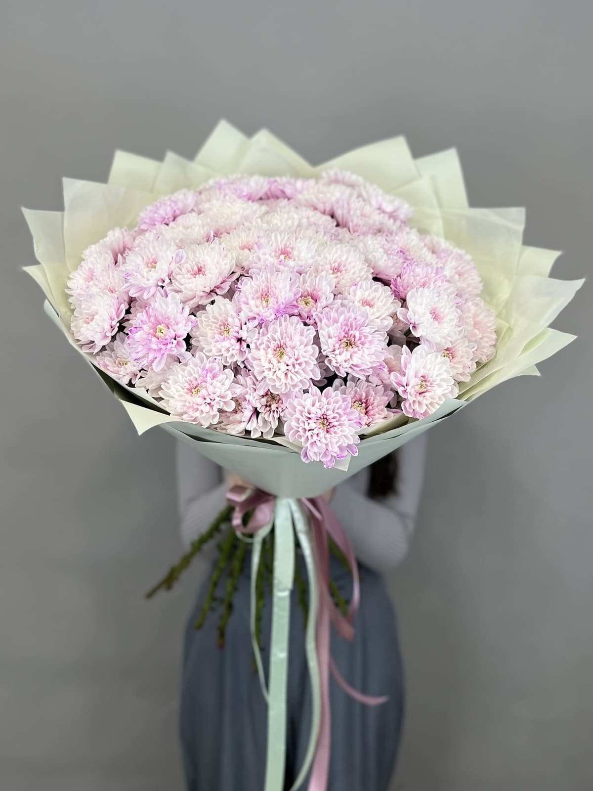 Букет хризантем "Ажур" L